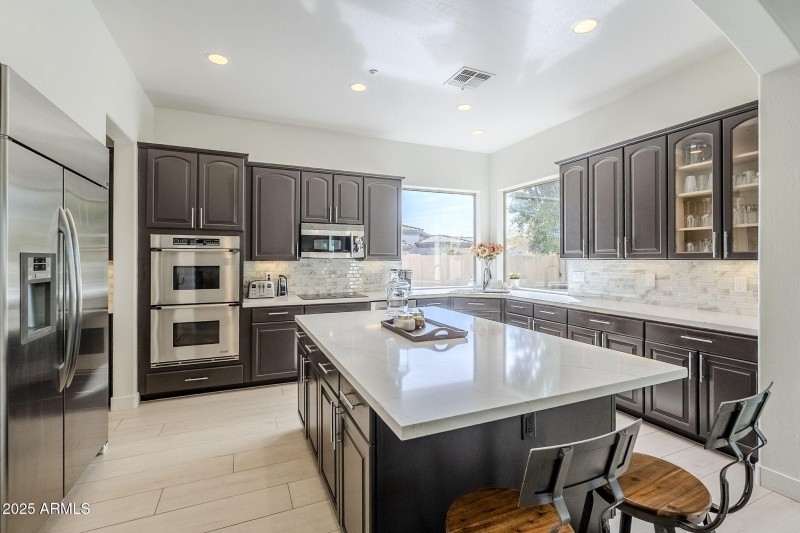 Stunning remodeled kitchen!