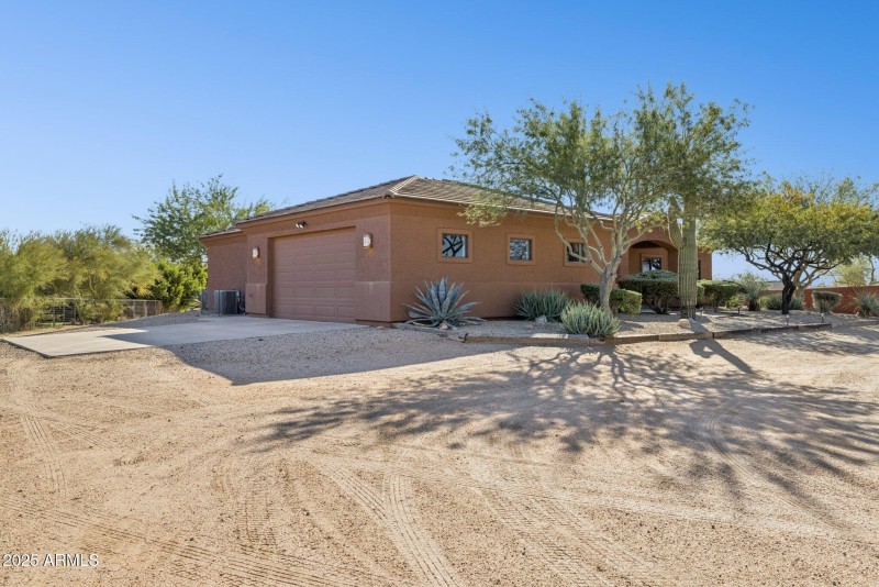 2-web-or-mls-4447-e-red-bird-rd