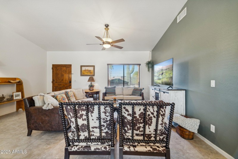 11-web-or-mls-4447-e-red-bird-rd