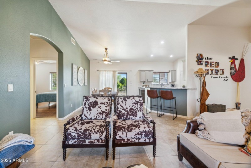 24-web-or-mls-4447-e-red-bird-rd