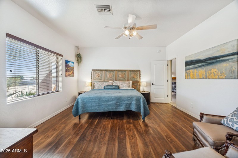 27-web-or-mls-4447-e-red-bird-rd