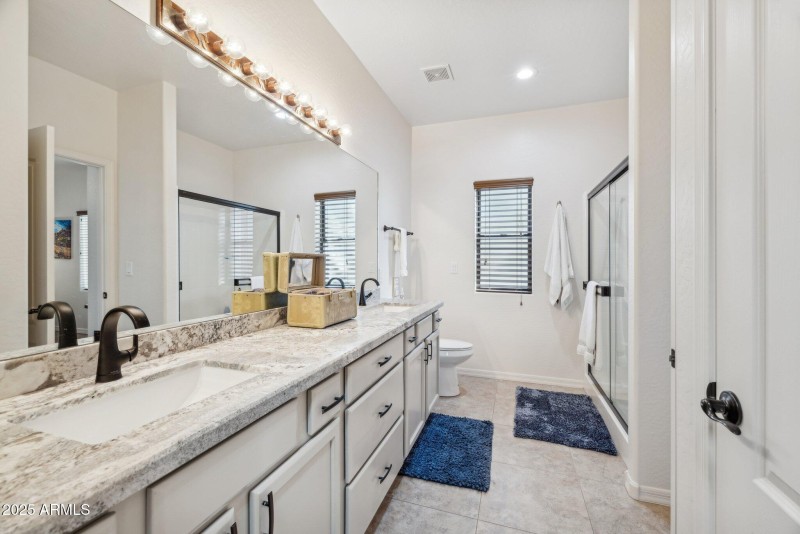 31-web-or-mls-4447-e-red-bird-rd