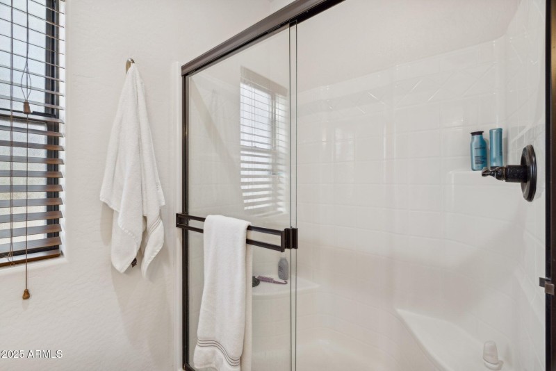 33-web-or-mls-4447-e-red-bird-rd