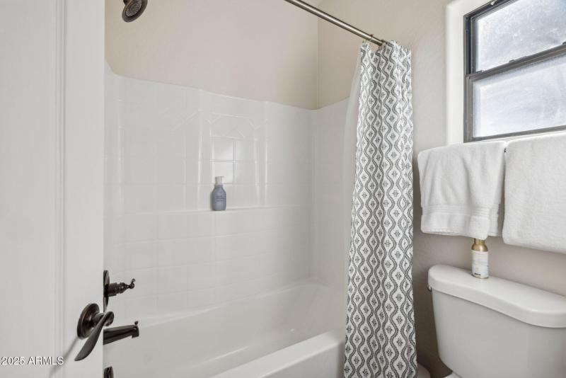 40-web-or-mls-4447-e-red-bird-rd