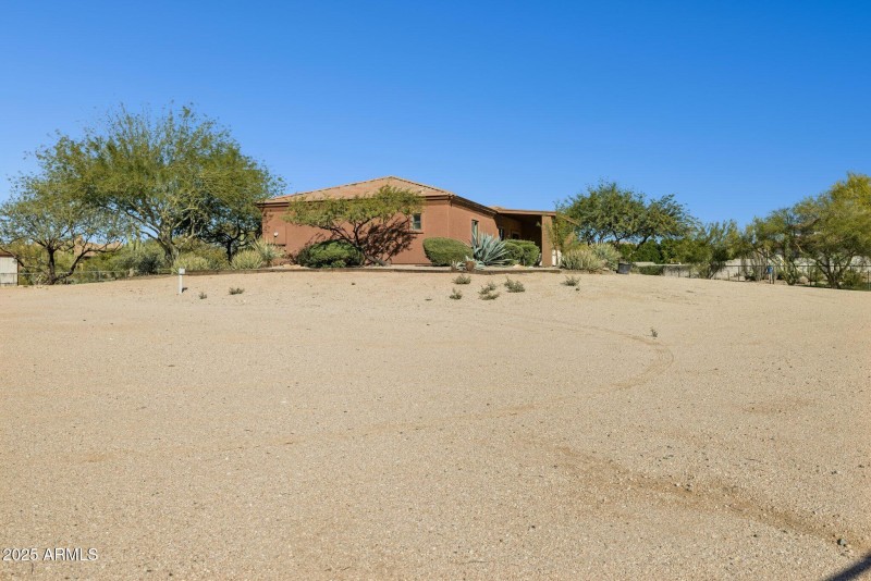 53-web-or-mls-4447-e-red-bird-rd