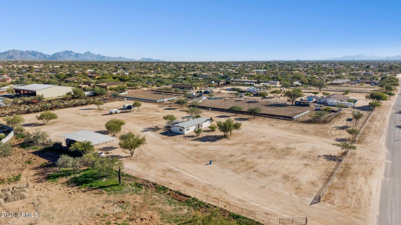 70-web-or-mls-4447-e-red-bird-rd