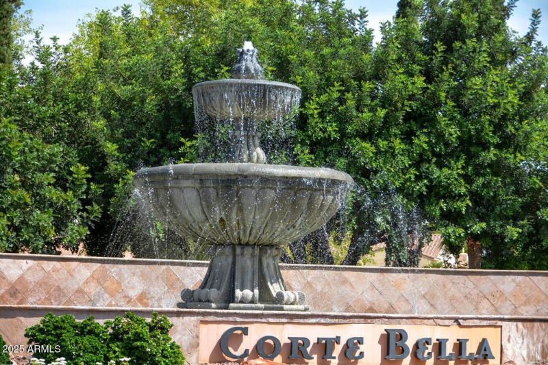 Corte Bella Entrance Fountain