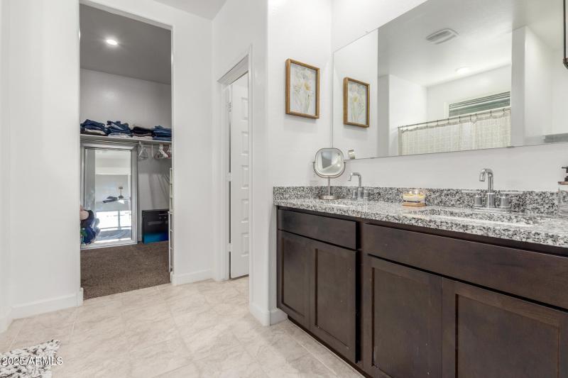 16 Sable Primary Bath