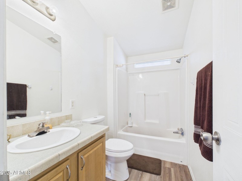 8-web-or-mls-CAM03379G0-PR0168-STILL008