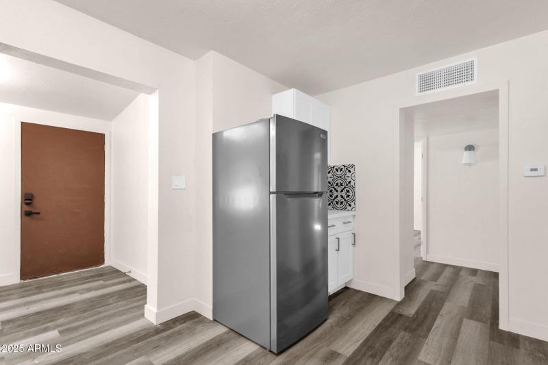 14-web-or-mls-1012-e-pierson-st