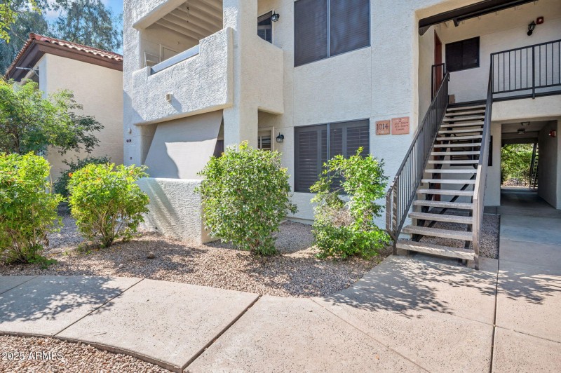 3-web-or-mls-9990 N Scottsdale Rd-3