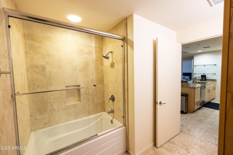 7131 E Rancho Vista-06