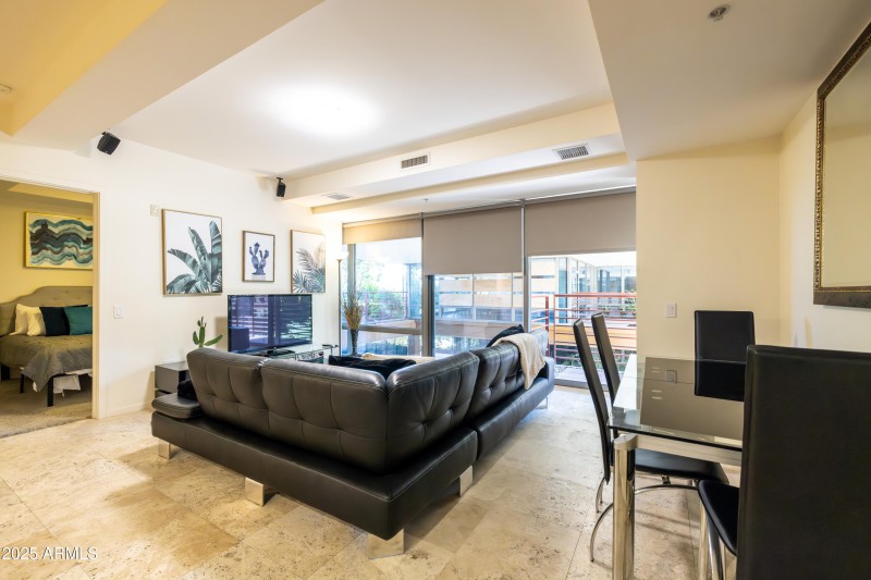 7131 E Rancho Vista-08