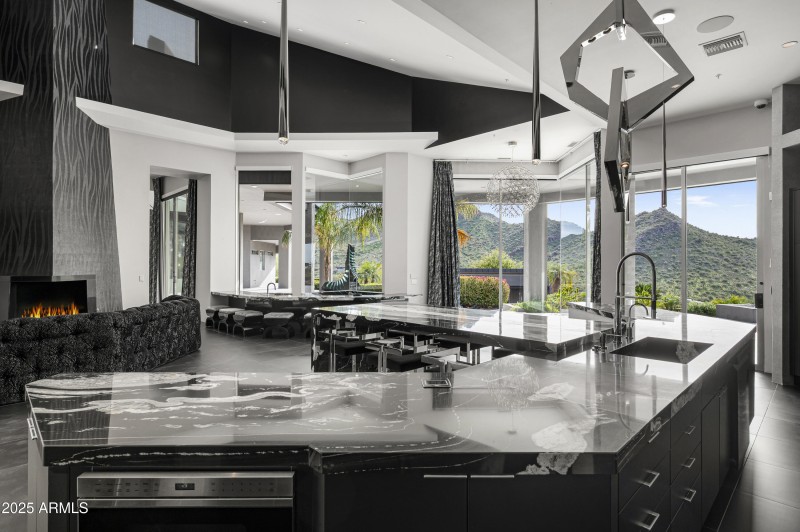 10324 E Calle De Las Brisas-28