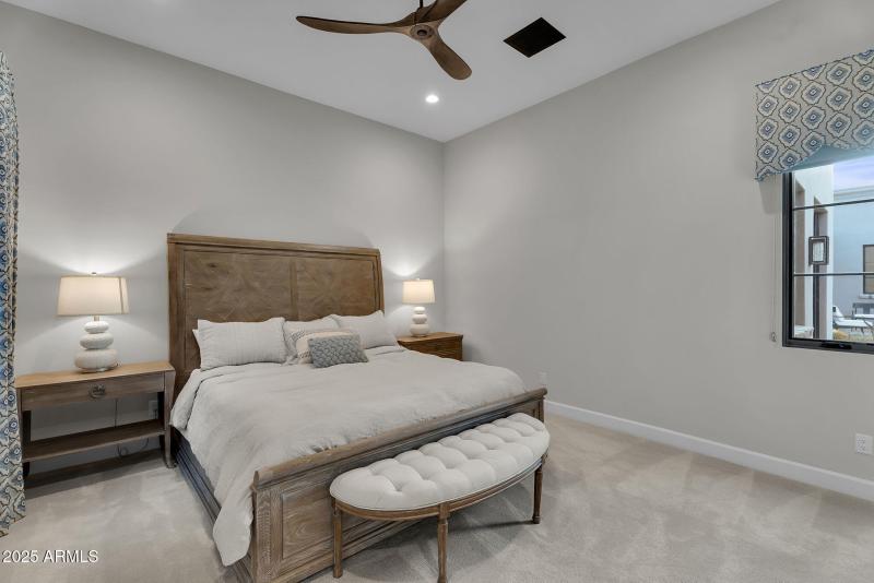 107-web-or-mls-Aniko-102