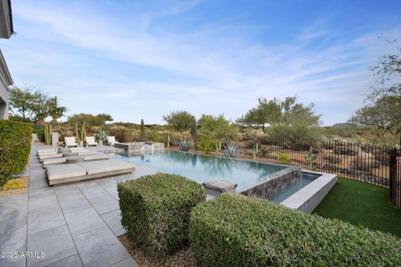 132-web-or-mls-Aniko-121