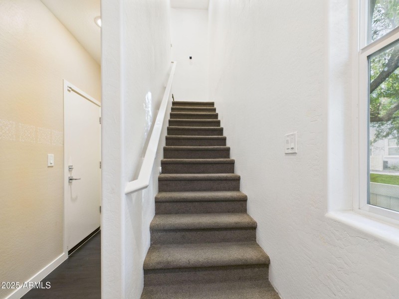 6-web-or-mls-CAM03379G0-PR0169-STILL006