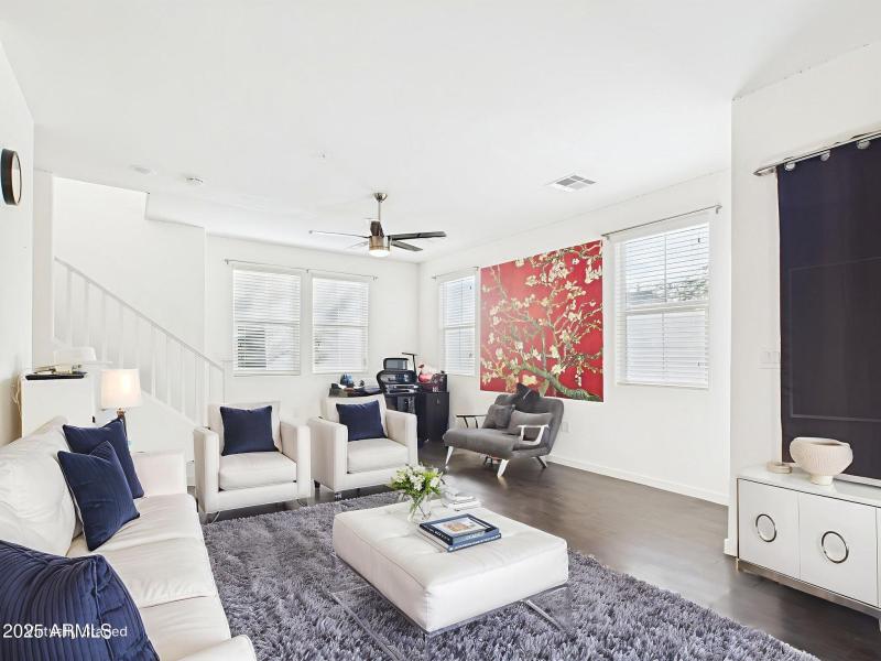 10-web-or-mls-CAM03379G0-PR0169-STILL009