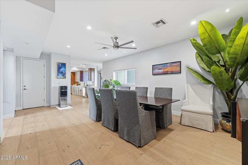 15-015-formal-dining