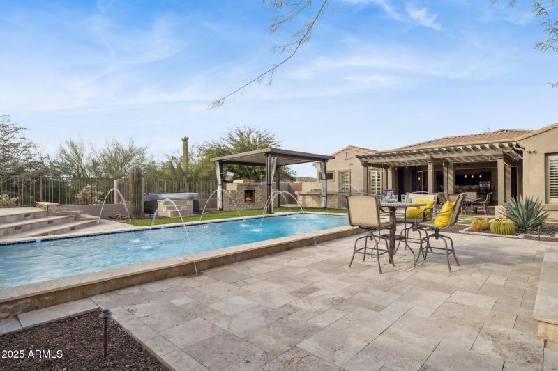 Travertine Surrounds Pool