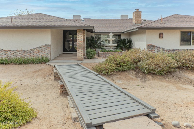 Bridge walkway from driveway