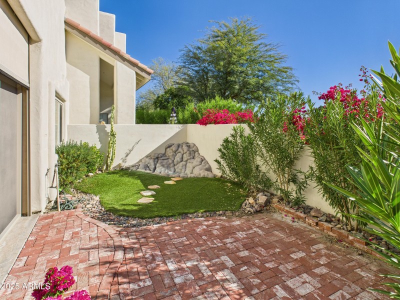 129 13826 N 96th St Back Yard