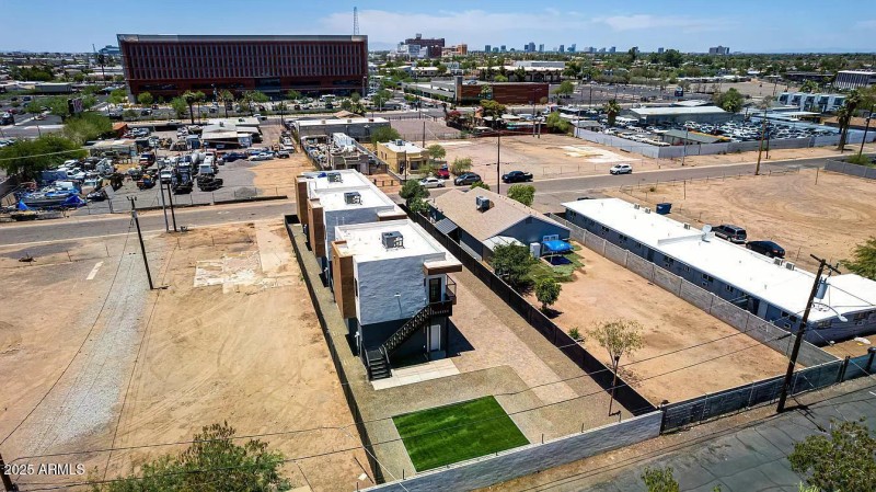 3f48124d634b35423191fc751cd97f31-uncropp