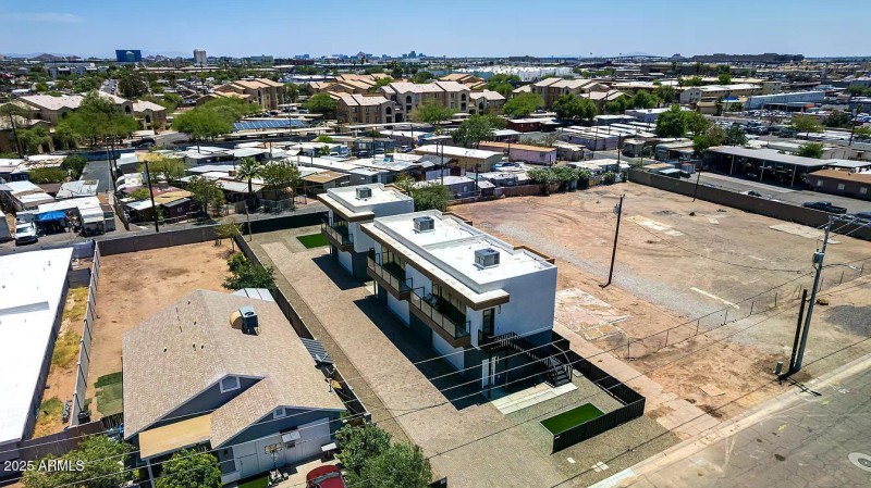 bc1ca91bcc2b49c64ff5e0f1aa86651a-uncropp