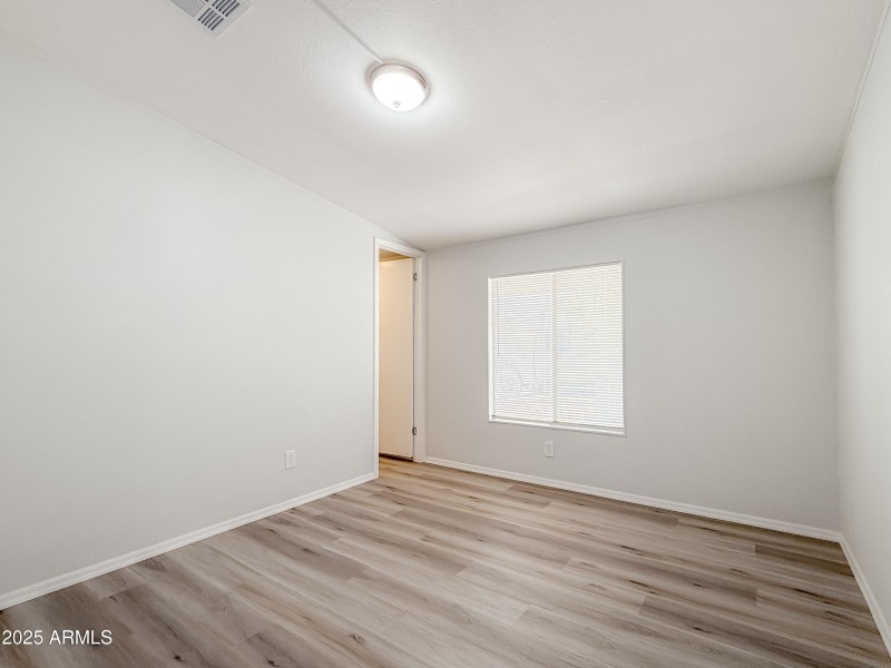 2nd Bedroom with Walk-in Closet