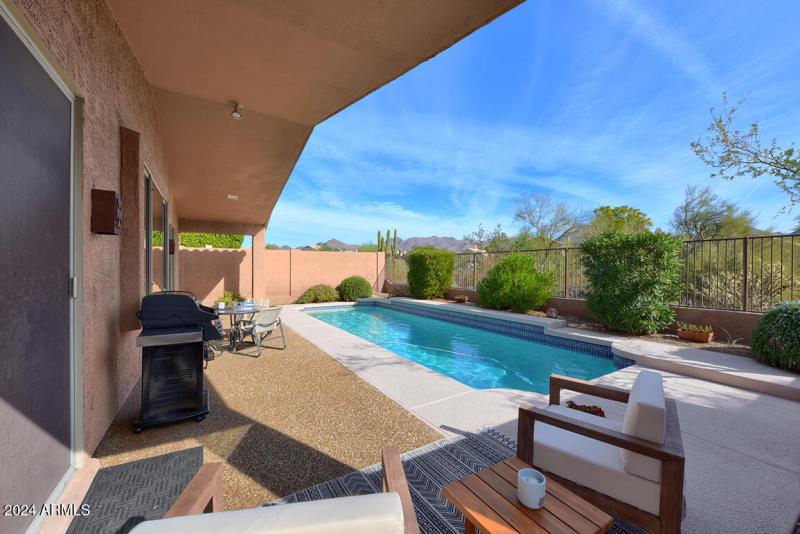 Newly Resurfaced Pebbletec Pool