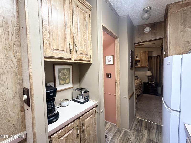 BATHROOM/BEDROOM ENTRY