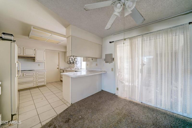 15658 N Lakeforest Dr-11