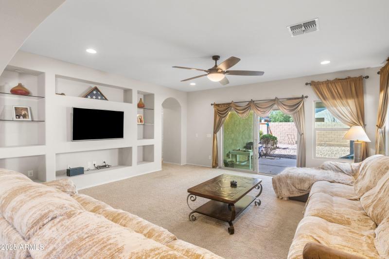 14-2494-N-Petersburg-Drive-14