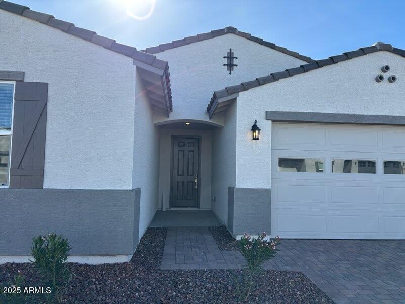 24439 W GROVE Street