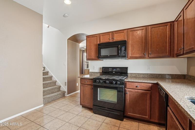 14-print-N Evergreen St-2106-014