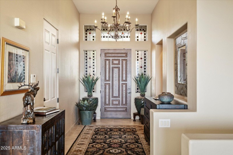 Foyer Detail - Elegant Welcom