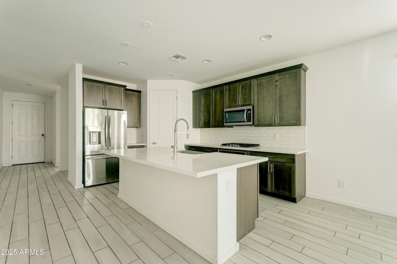 17704 W Fetlock Trail-5