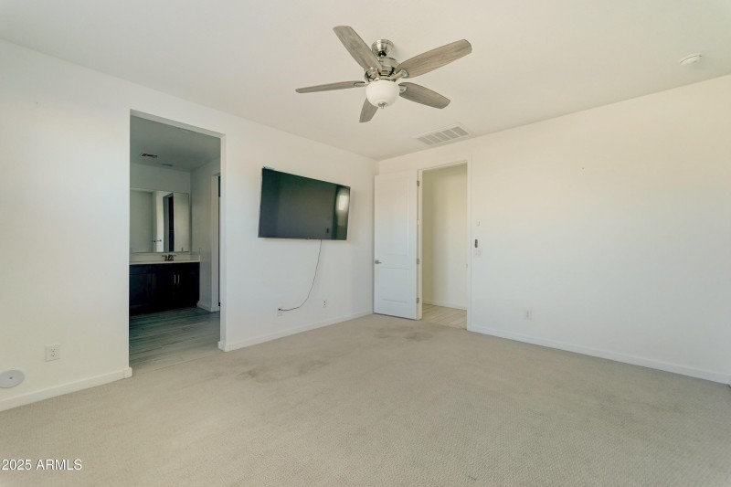 17704 W Fetlock Trail-13