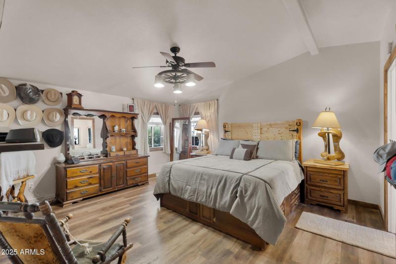 20-web-or-mls-Sentinel Rock -20