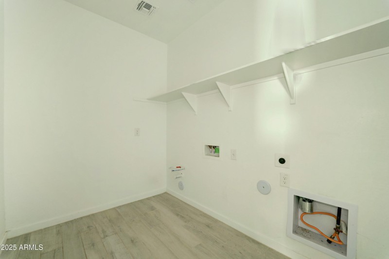 17704 W Fetlock Trail-21