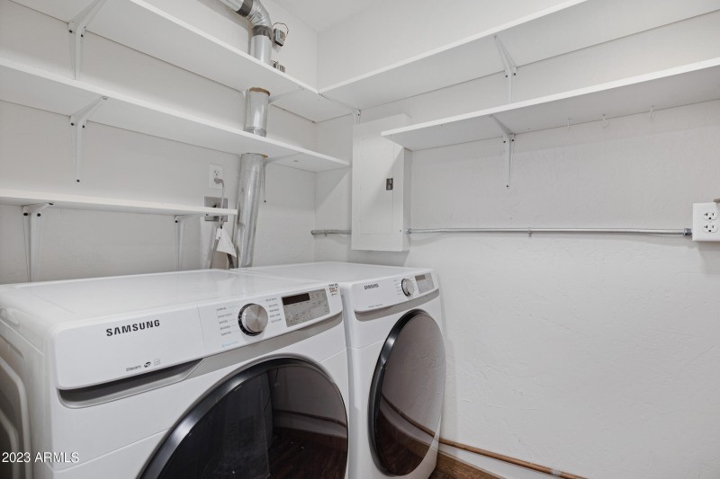 Laundry with storage