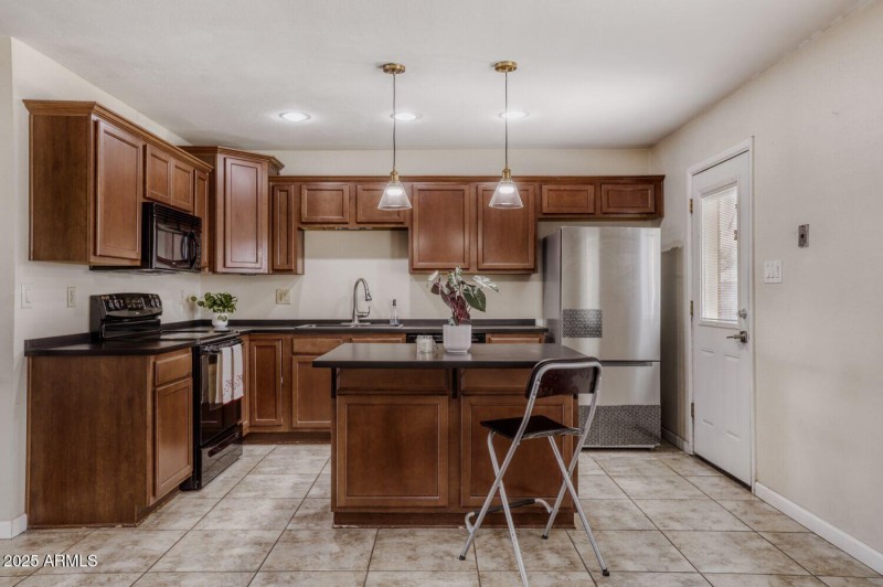 4025 W. Claremont St - Web Quality - 007