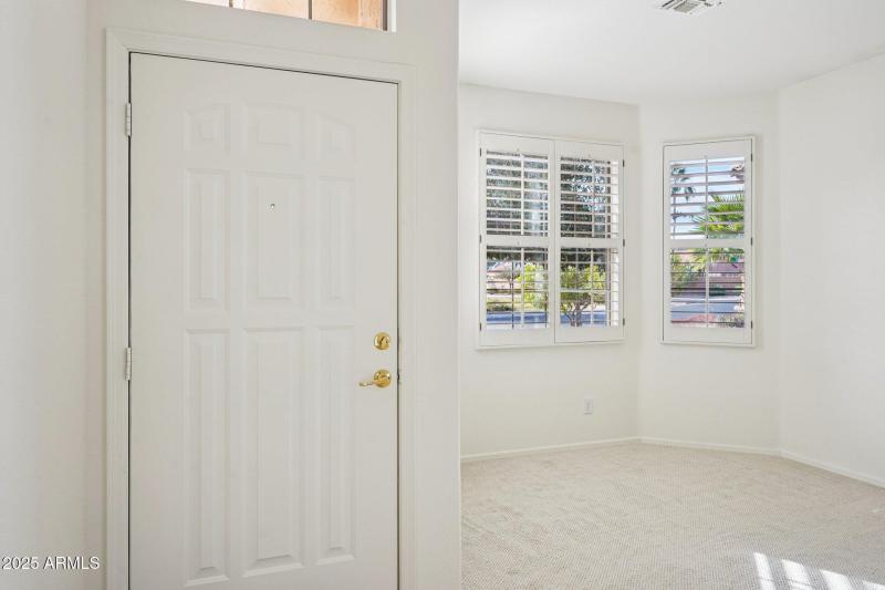 8-web-or-mls-W Udall Dr-S2312-008