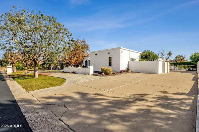 2-web-or-mls-89-n-riata-st