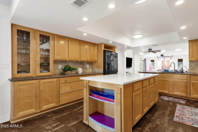 17-web-or-mls-89-n-riata-st