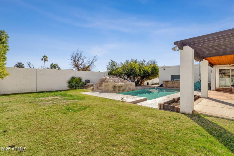 34-web-or-mls-89-n-riata-st