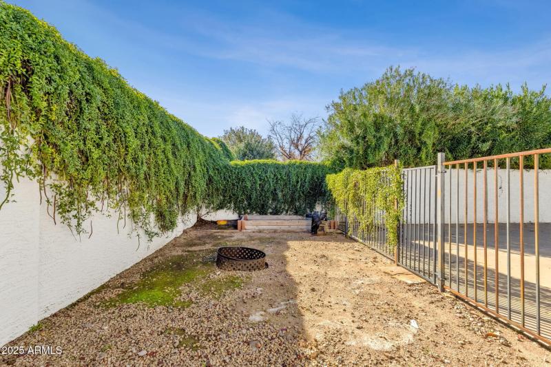 38-web-or-mls-89-n-riata-st