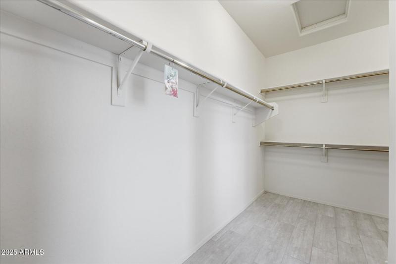 20-020-primary-closet