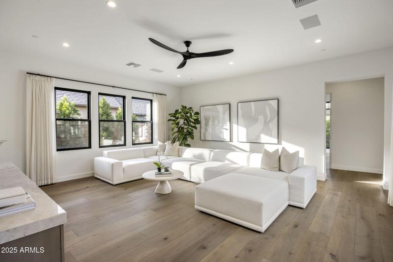 14-web-or-mls-D46A4359