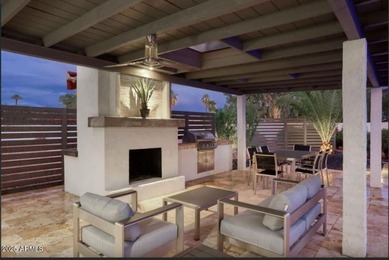 Outdoor Living-Dining Room